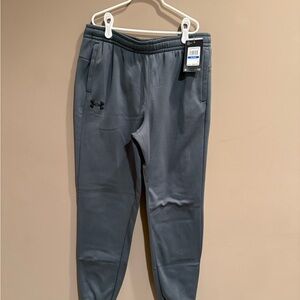 NWT Under Armour brand boys gray joggers in size XL